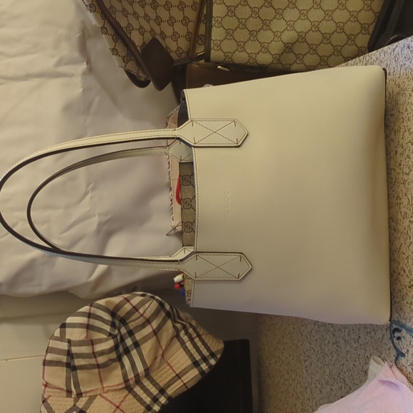 GUCCI REVERSABLE TOTE GG SMALL - Picture 9 of 16